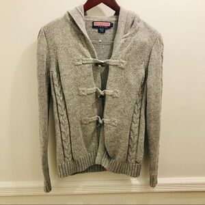 NWOT Vineyard Vines Toggle Sweater Hooded small gray knit